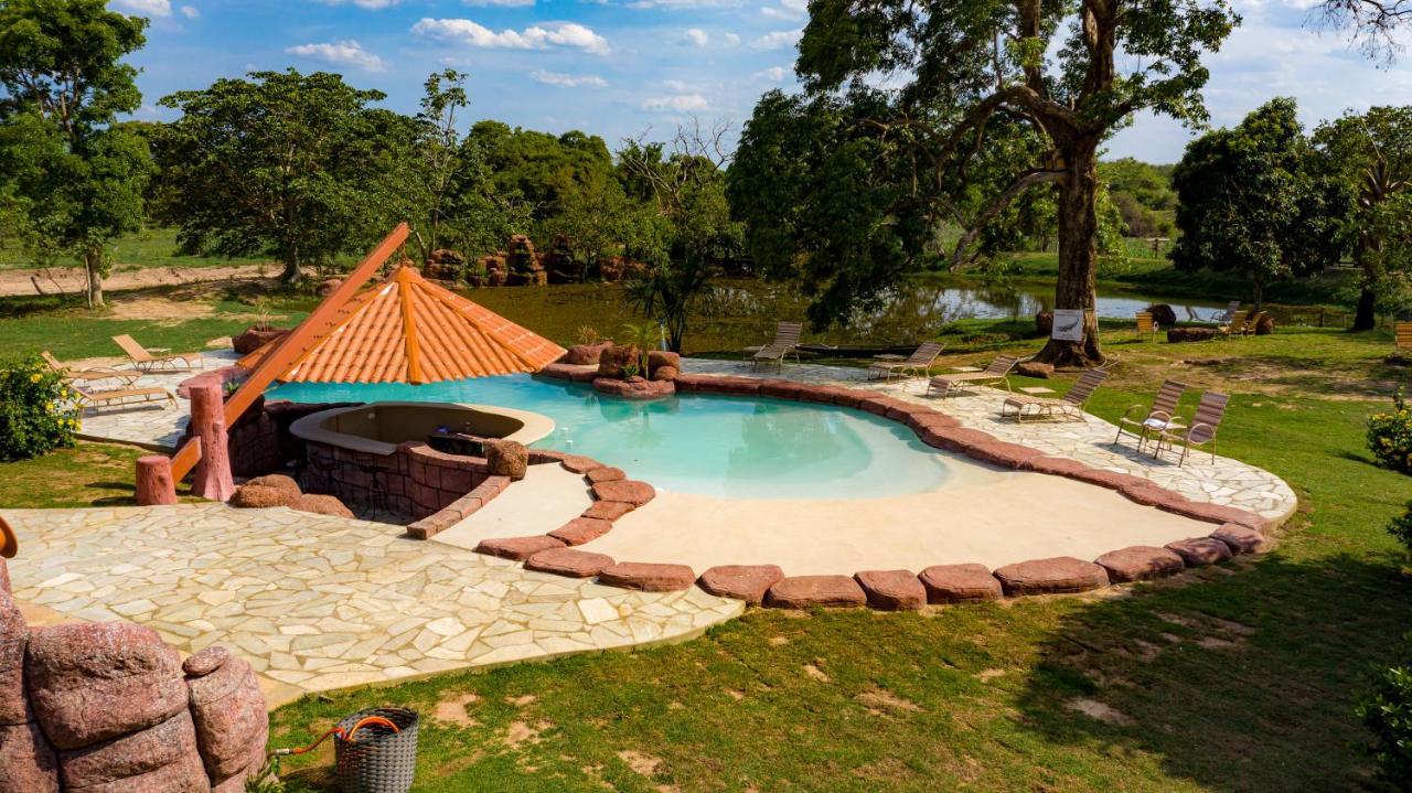 Pousada Araras Pantanal Eco Lodge Carvoalzinho Dış mekan fotoğraf